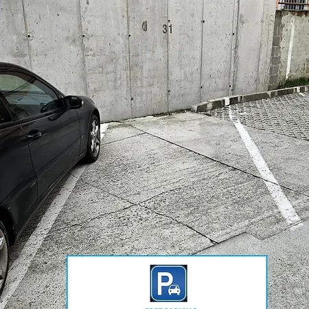 Design In Old Town-free Parking-balcony Апартаменты Братислава